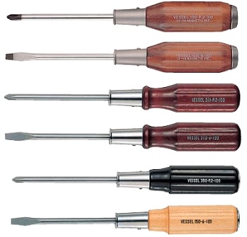 VESSEL Wooden Handle Screwdriver